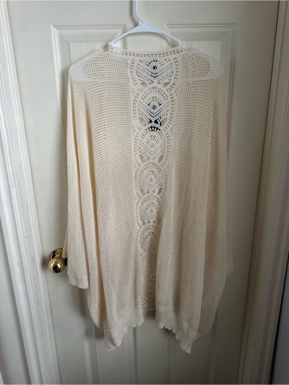Torrid Medallion Knit Ruana - Picture 4 of 6